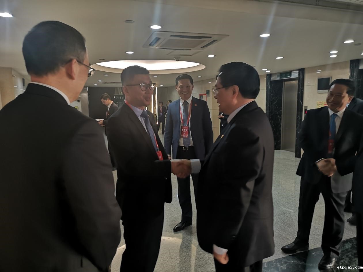 蓝军应邀率团出席第十三届中国（河南）国际投资贸易洽谈会