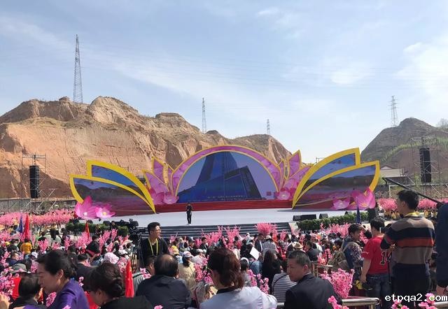 同心圆梦·美丽中国行走进安宁慰问演出暨第 36 届兰州桃花旅游节21日上演