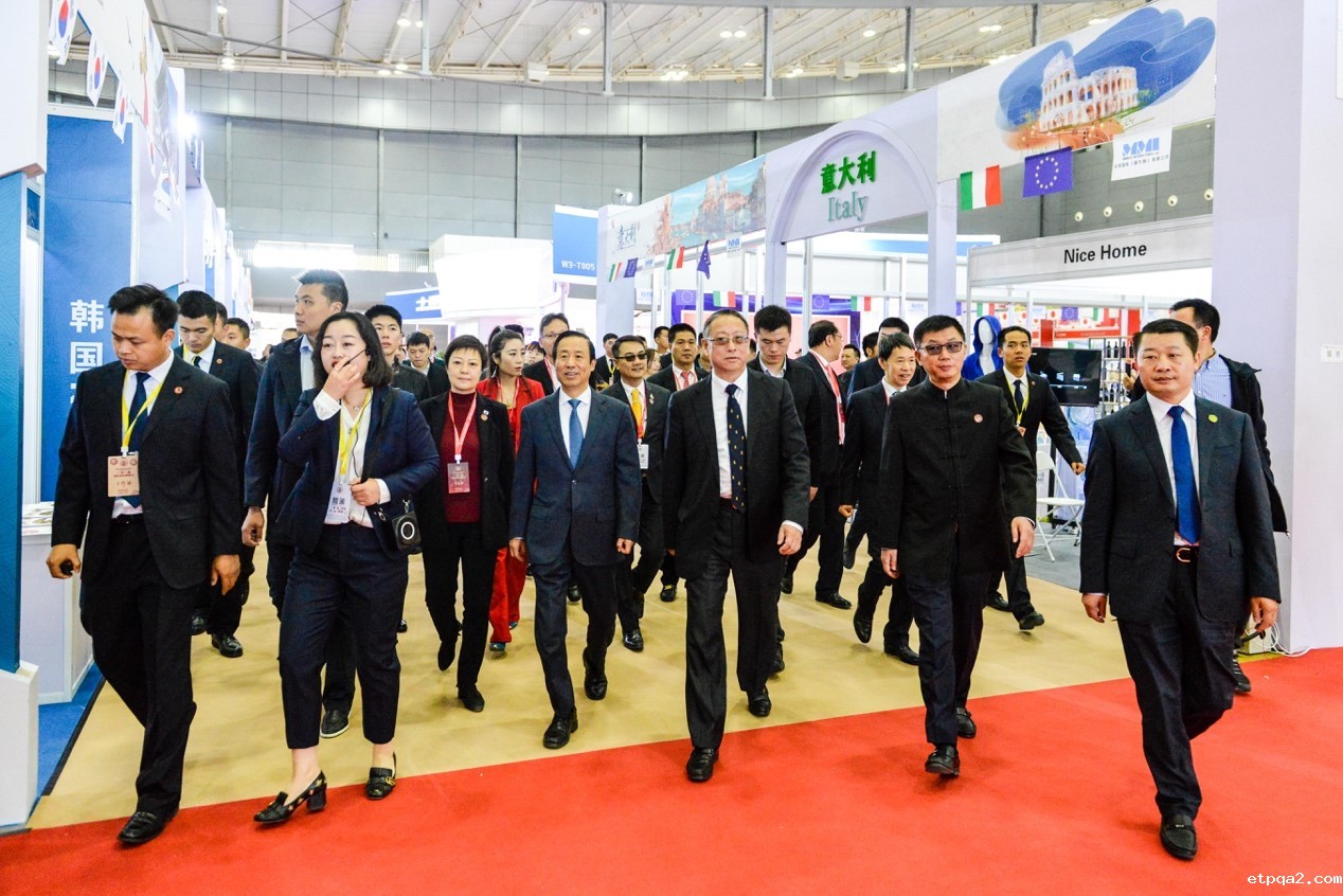 betway必威西汉  从湘启航 2019betway必威西汉国际商品博览会暨第四届全国民族地区发展大会圆满落幕