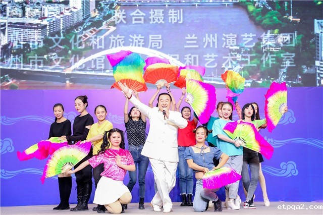 “西北笑星”张保和倾情宣传推介“丰收了·游甘肃”