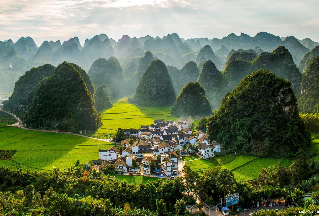 文旅赋能黔西南 峰会助力振兴义