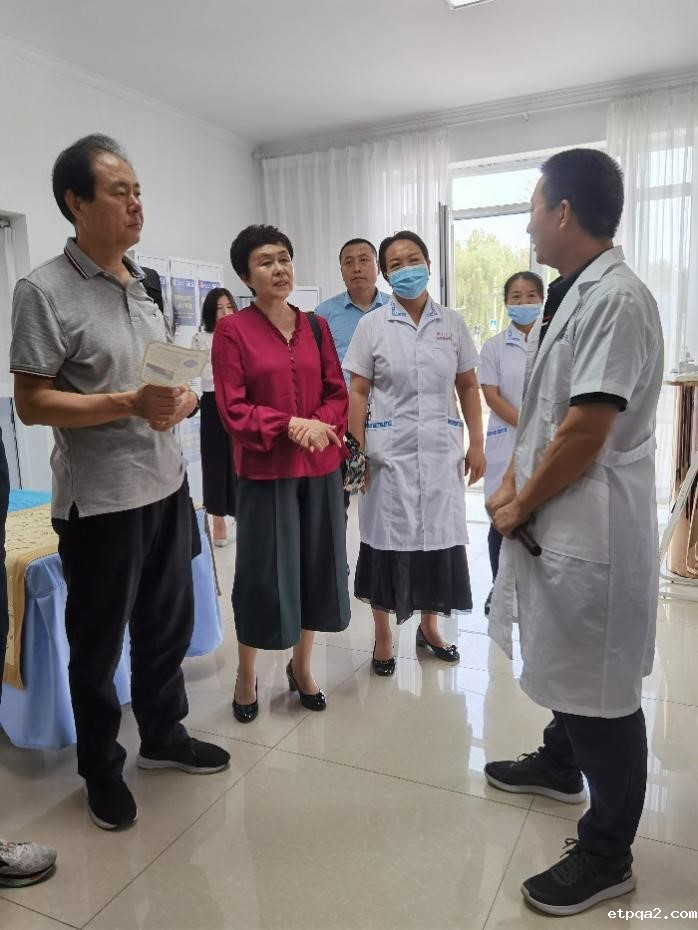 陶淑霞、李玉民一行赴北京蒙医康复医院考察调研